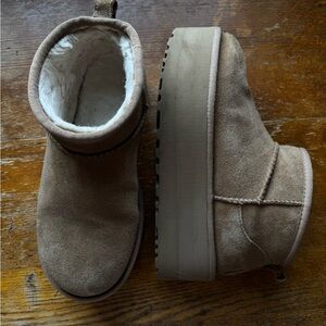 UGG Platform Ankle Bootie in Chestnut Brown - Women